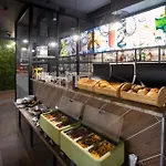 R73 Residences Apartmanhotel 4*