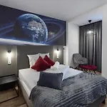 R73 Residences Apartmanhotel 4*