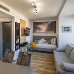 Apartmanhotel R73 Residences 4*