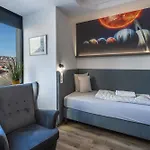 Aparthotel R73 Residences 4*
