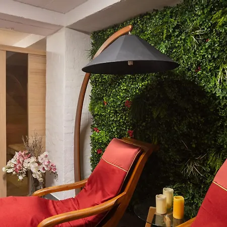 R73 Residences 4* Pětikostelí