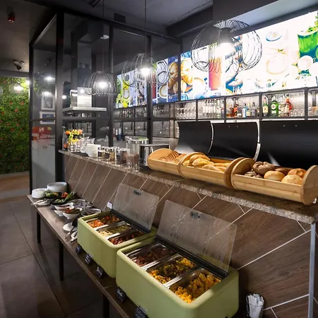 R73 Residences Apartahotel 4*