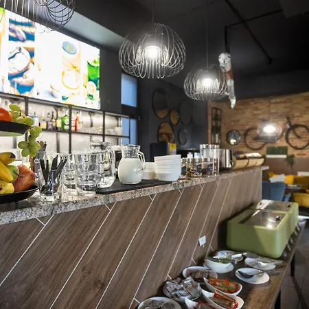 R73 Residences Apartahotel 4*