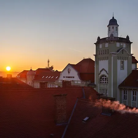 Ξενοδοχείο με διαμερίσματα R73 Residences 4*