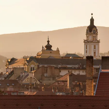 R73 Residences Apartahotel Pécs