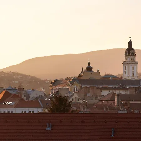 R73 Residences 4* Pécs