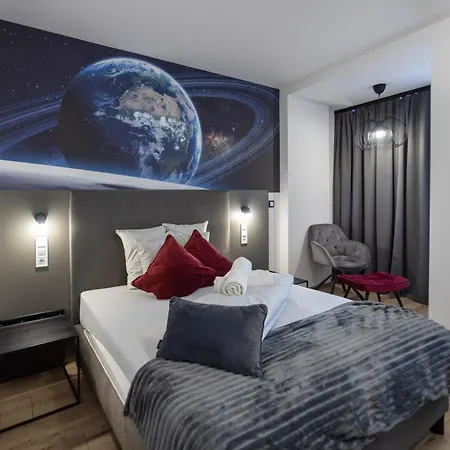 R73 Residences Aparthotel 4*