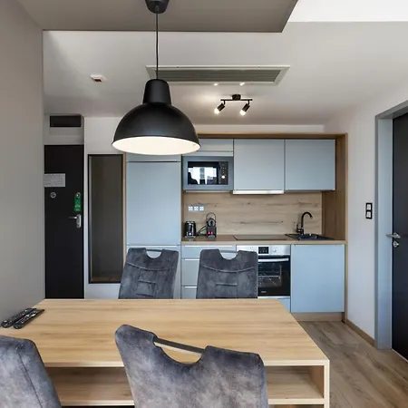 R73 Residences 4*