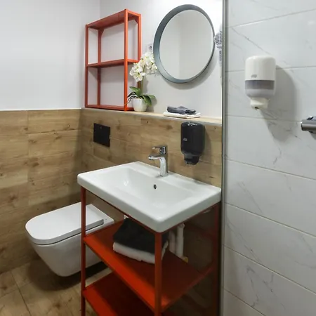 R73 Residences Hotel de apartamente 4*