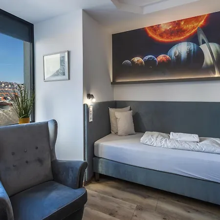 Aparthotel R73 Residences 4*