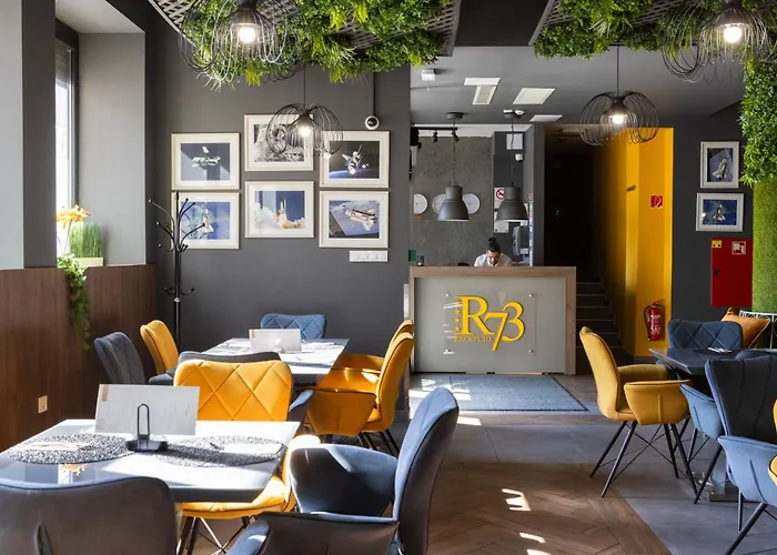 R73 Residences Πετς