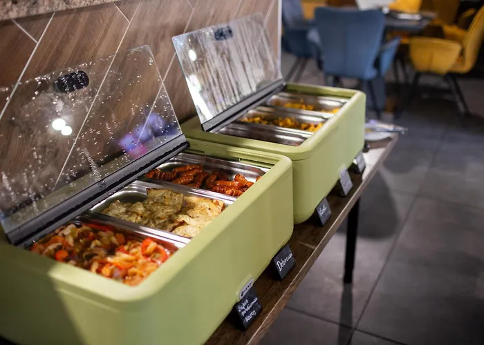 Ξενοδοχείο με διαμερίσματα R73 Residences 4*