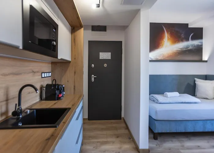 R73 Residences 4*