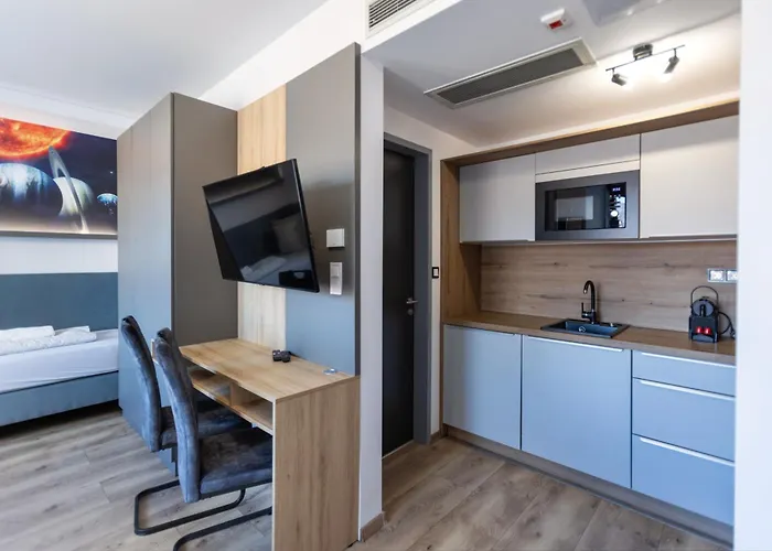 R73 Residences 4*